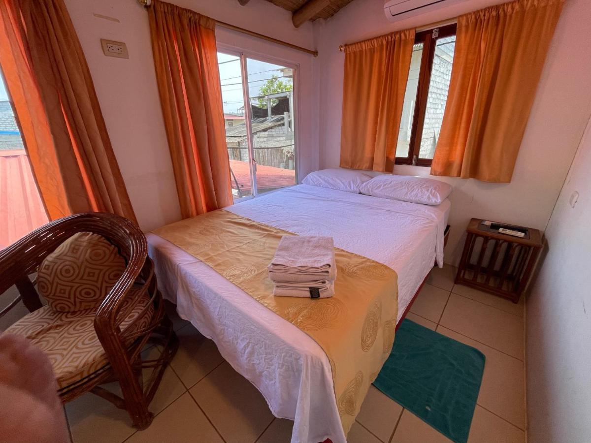 La Casa Naranja Bed And Breakfast Olon Exterior photo