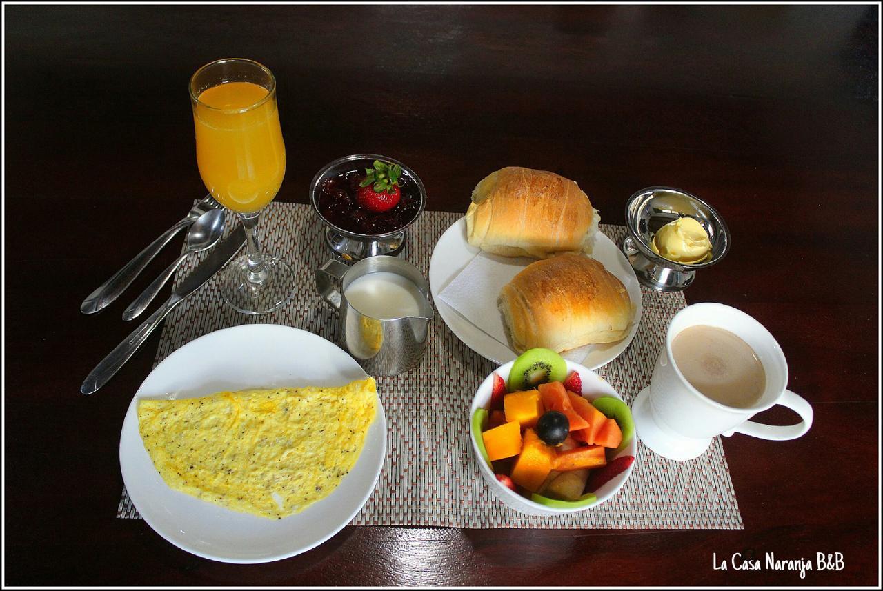 La Casa Naranja Bed And Breakfast Olon Exterior photo